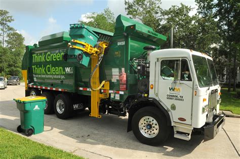 Waste Management cuts 650 jobs - Houston Chronicle