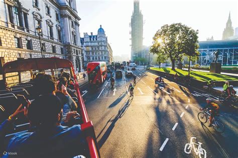 DISCONTINUED The Vintage Red Bus Tour of London - Klook United States