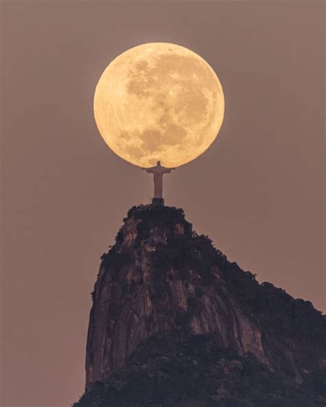 Photographer Captures Christ The Redeemer Holding The Moon | PetaPixel