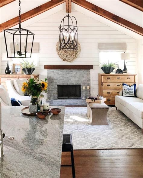 Modern Farmhouse Living Room Ideas for a Cozy and Chic Space