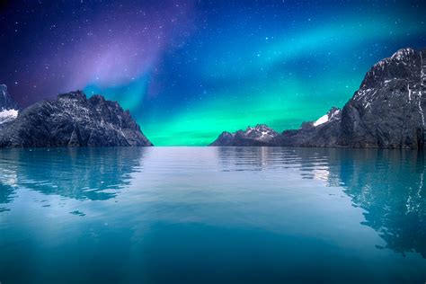 Download Nature Aurora Borealis HD Wallpaper