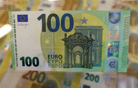 ECB: New EUR 100 and EUR 200 banknotes start circulating on May 28 ...