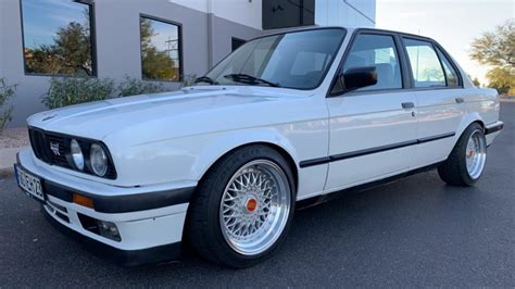 1990 BMW 325i 6-Speed VIN: WBAAD1312LED14064 - CLASSIC.COM