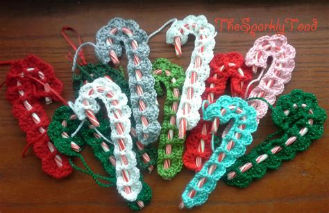 Free crochet pattern | Christmas crochet, Candy cane crafts, Christmas ...