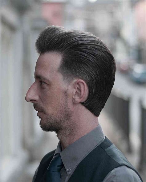 30 Awesome Slicked Back Hairstyles For Stylish Guys | eduaspirant.com