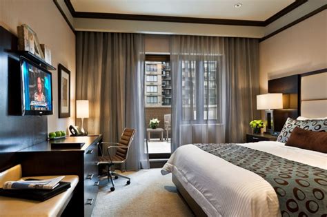 The 25 Best New York City Hotels with Balconies