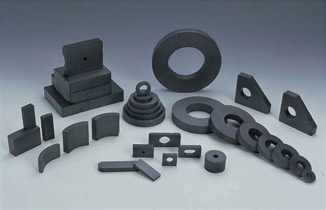 Ceramic Magnets - Essen Magnetics: Magnet Manufacturer & Supplier