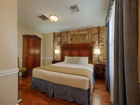 Boutique New Orleans Hotel Rooms & Suites | Hotel St. Pierre