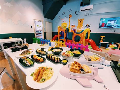 7 Kid-Friendly Cafes That DO NOT CHARGE for Their Play Area