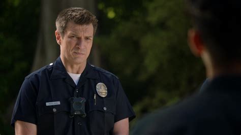 El romance de John Nolan en The Rookie con una protagonista que casi ...