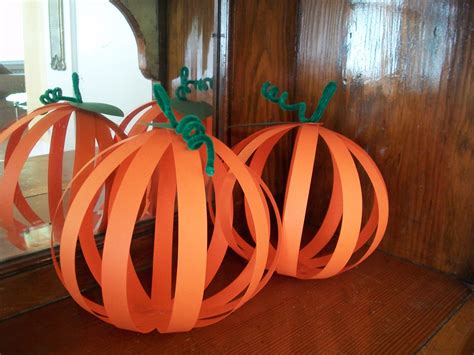 Slashcasual: Pumpkin Paper Crafts