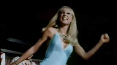 Dancing Legends Barbara Eden and Heather Thomas Groove to 'Boogie Shoes'