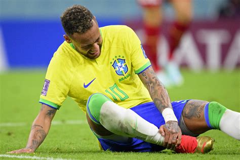 Injured Neymar to miss Brazil's second World Cup match | AP News