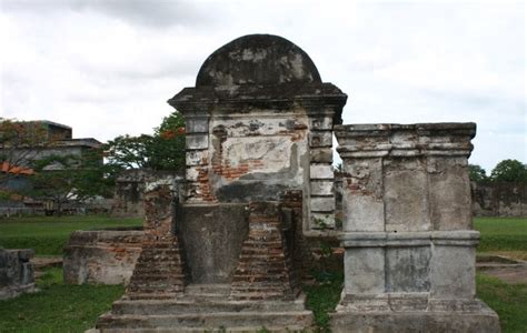 Sejarah Lengkap Kerajaan Banten, Raja, Peninggalan, Kehidupan Politik ...