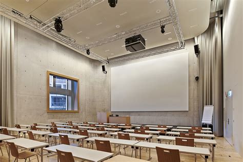 Hochschule Luzern - Informatik und Wirtschaft - Suurstoffi Campus