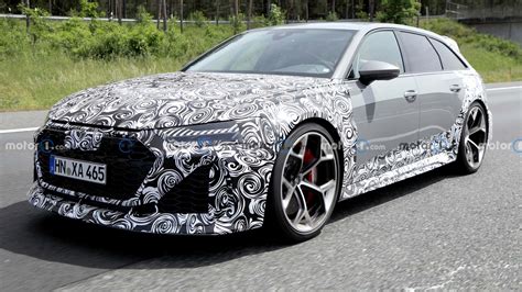 2025 Audi RS6 Facelift Spied With Fender Vents, Bigger…