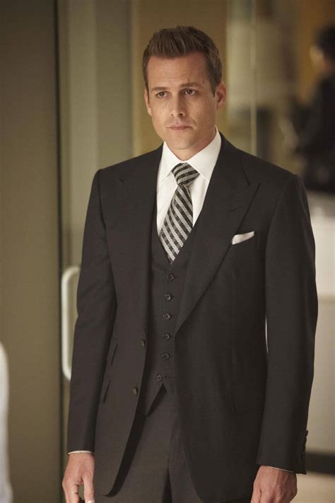 Suits Of Harvey Specter & How To Dress Like Him + Hair Styles ...