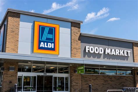 ‘We’re excited;’ New Aldi store opening its doors today in Miami Valley