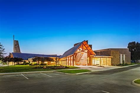 Two Rivers Church | BarberMcMurry Architects