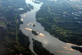 Poland Endures Second Round of Flooding of the Vistula River - Circle ...