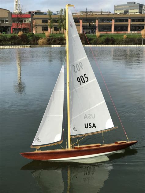 Presenting the Wampum VM Vintage Marblehead RC Sailboat!