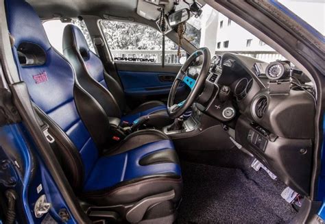 Subaru Impreza STI Interior | Carros