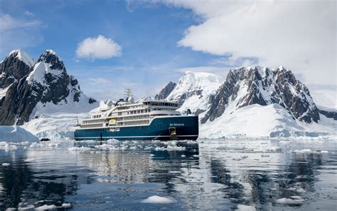 Last-Minute Antarctica Cruises | Expedition Cruise Specialists