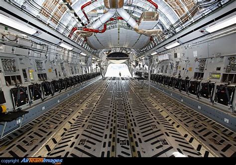 Pin by 子健 张 on 飞机 | C 17 globemaster iii, Aircraft, Tactical