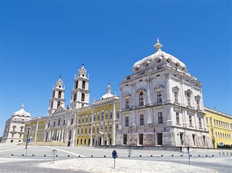 Queluz, PRT : locations de vacances | Abritel