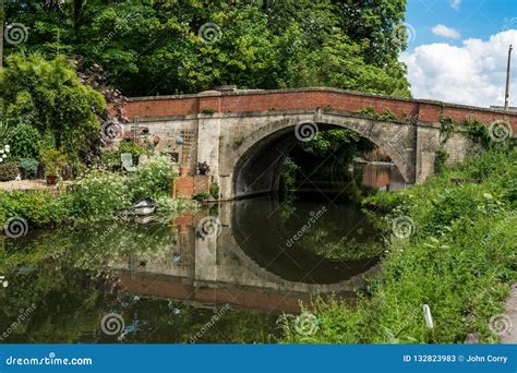 Ryeford Bridge on the Stroudwater Canal Near To Stonehouse, Stroud ...