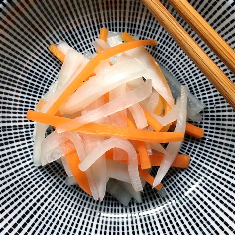 Easy Pickled Daikon Radish Recipe | Besto Blog