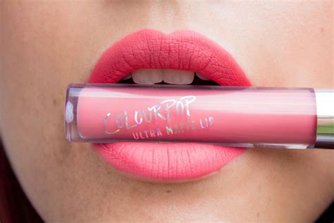 How to keep matte lipstick from drying out your lips? - Style Lenses