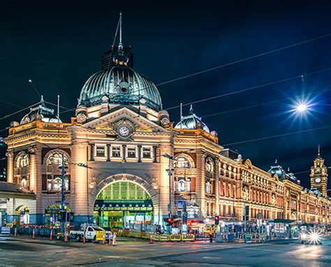 Lovell Chen – Flinders Street Station exterior conservation