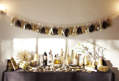 Easy Last-Minute DIY New Year's Eve Party Ideas