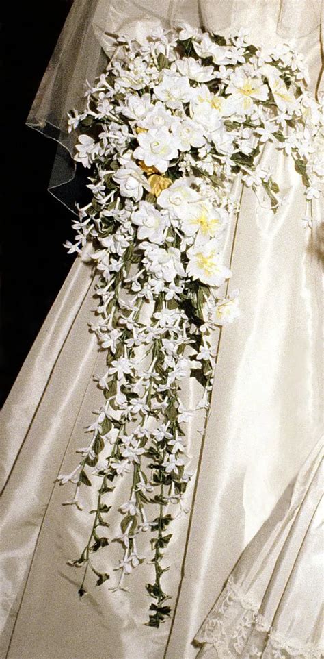 Princess Diana's wedding dress - a look back at her iconic David and ...