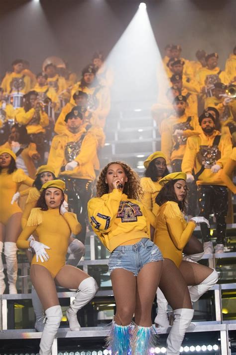 Beyoncé Coachella Performance 2018 Pictures | POPSUGAR Celebrity Photo 37