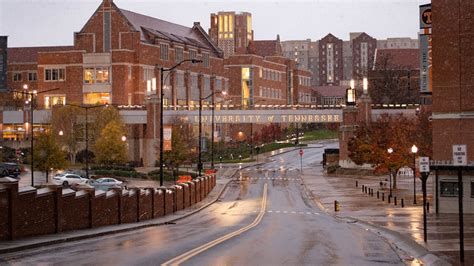 University of Tennessee students return for first day of new semester ...