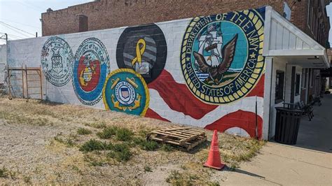 Funded through a tourism-related grant, the mural honors military service