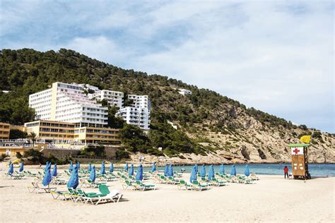 When is the best time to visit Cala Llonga | FirstChoice.co.uk