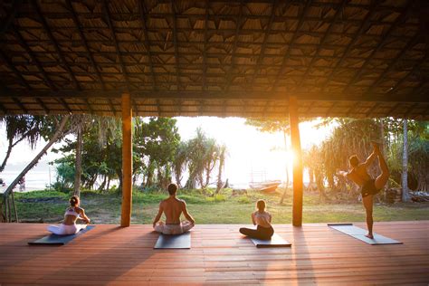 Beach yoga shala | Outdoor meditation, Yoga resorts, Outdoor