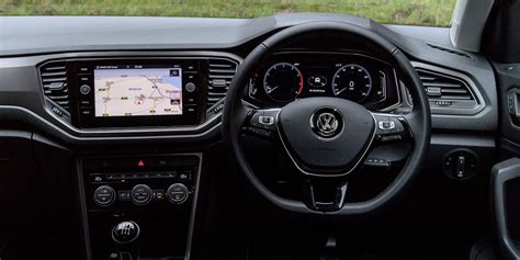 Volkswagen T-Roc Interior & Infotainment | carwow