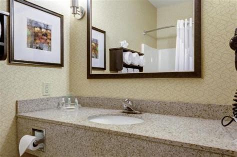 Holiday Inn Express and Suites Sikeston, an IHG Hotel Sikeston ...