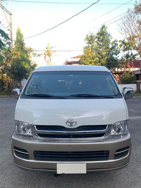 Toyota Hiace Grandia GL Vs Urvan Starex NV350 Commuter Manual, Cars for ...