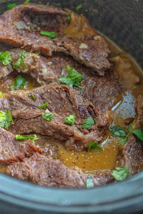 Slow Cooker Chuck Roast Steaks in Gravy | Chuck steak recipes, Beef ...