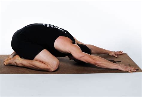 7 Poses That Make You Fart - Man Flow Yoga