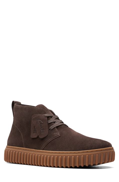 Clarks Clarks Torhill Chukka Boot - Dark Brown Suede | Editorialist