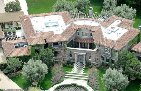 Kardashians' real estate: Aerial photos reveal Kim, Kourtney, Khloe ...