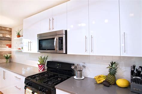 Bright Glossy White Flat Kitchen Cabinets T30 - DKBC-Discount Kitchen ...