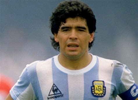 Argentina soccer legend Diego Maradona dies at 60 | Madison365