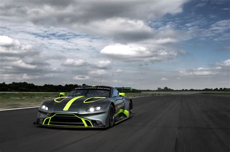 Aston Martin Reveals New Vantage GT3 | Automobile Magazine